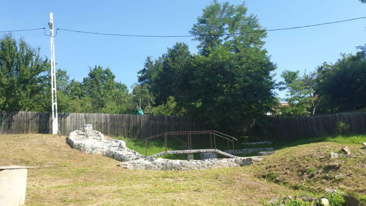 La Curtea Argeseana Appartement Valea Iasului Buitenkant foto
